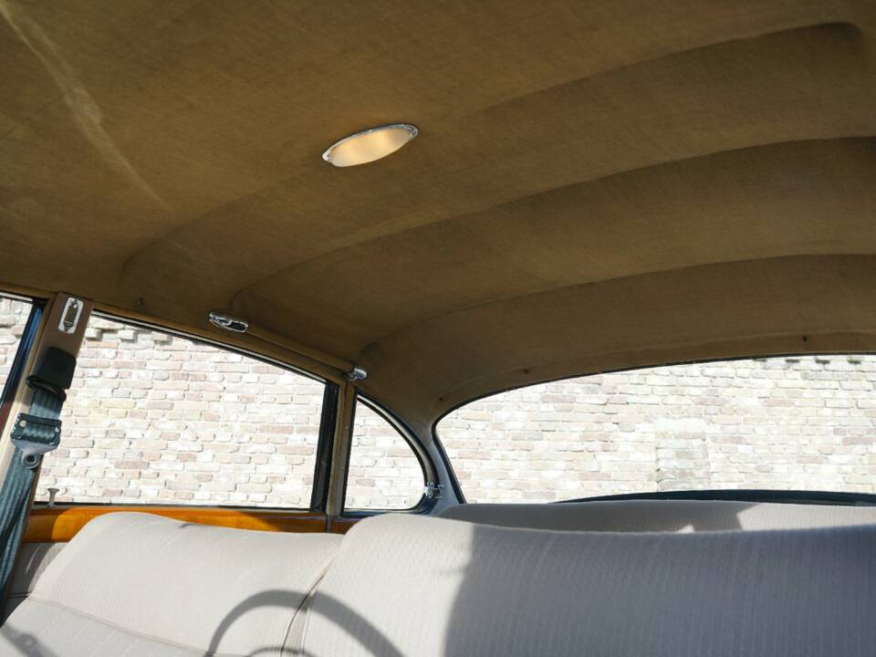 Afbeelding 14/50 van BMW 502 - 3.2 Litre (1958)