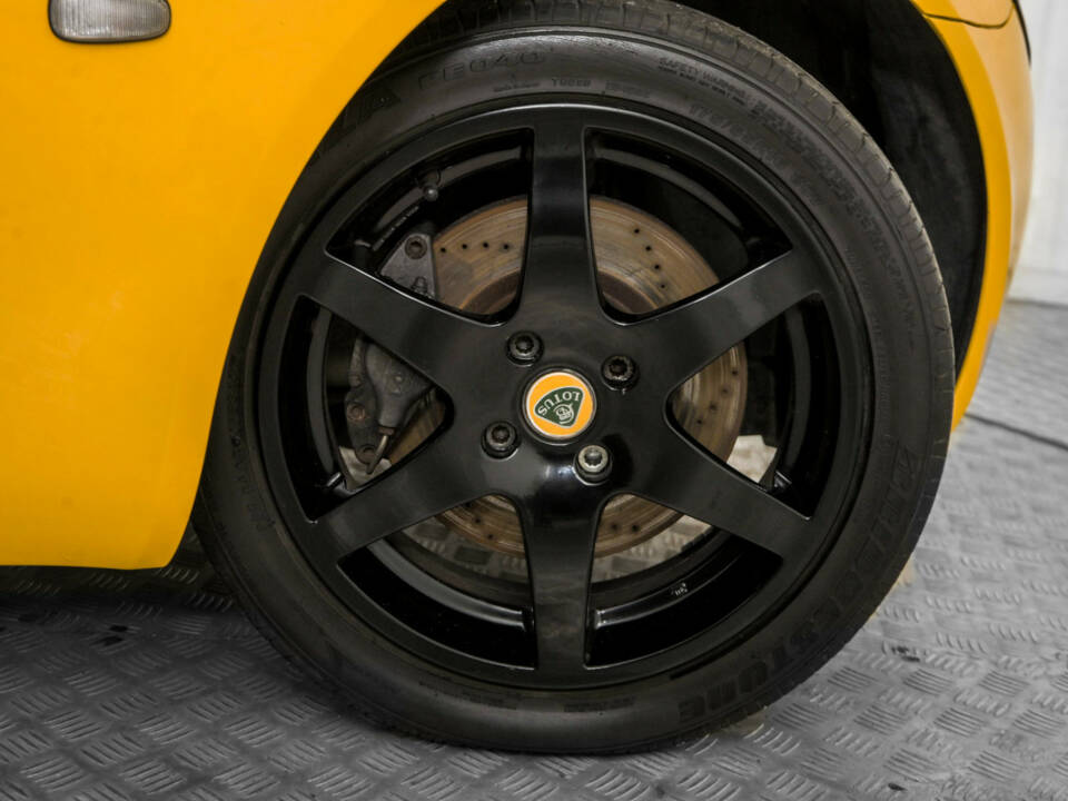 Image 40/50 of Lotus Elise (2003)