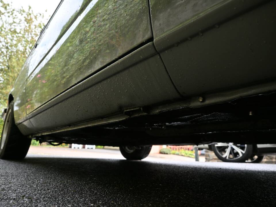 Image 47/64 of BMW 320&#x2F;4 (1977)