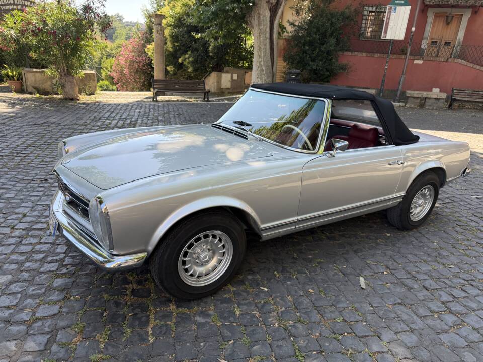 Bild 2/97 von Mercedes-Benz 280 SL (1969)