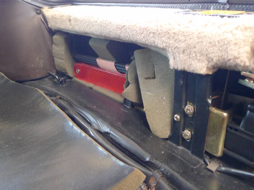 Bild 29/50 von Porsche 928 S (1986)