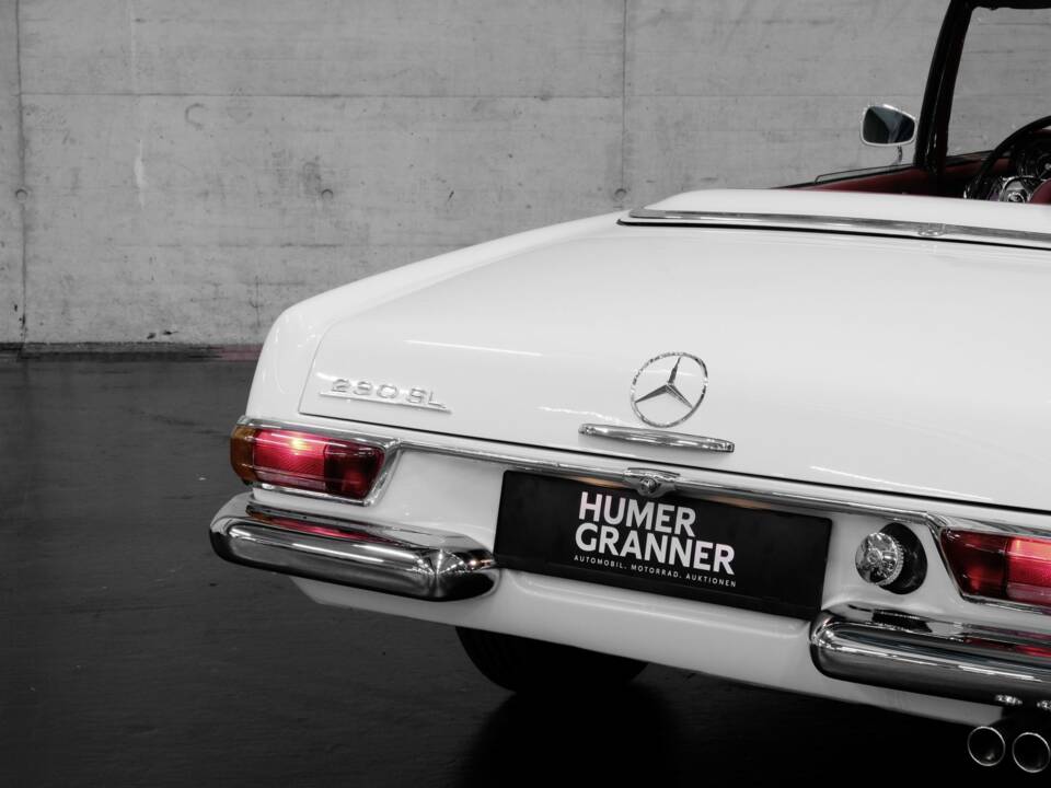 Immagine 15/40 di Mercedes-Benz 230 SL (1966)