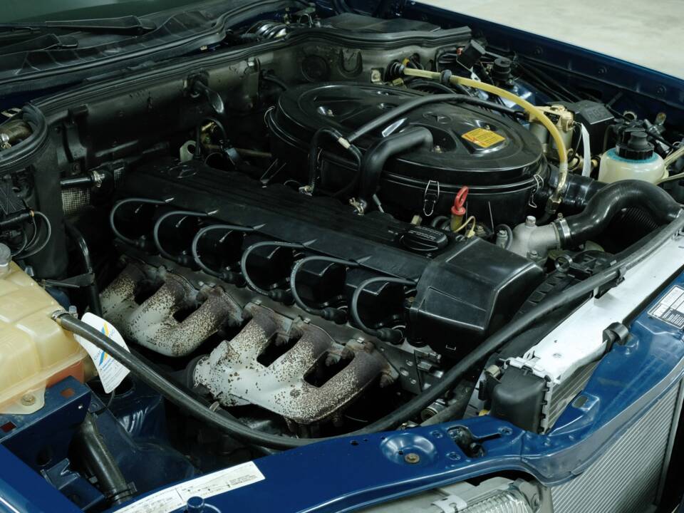 Bild 16/50 von Mercedes-Benz 300 SE (1990)