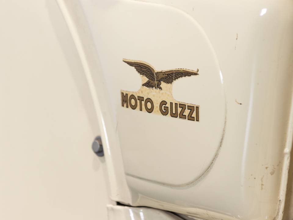 Image 13/24 of Moto Guzzi DUMMY (1961)