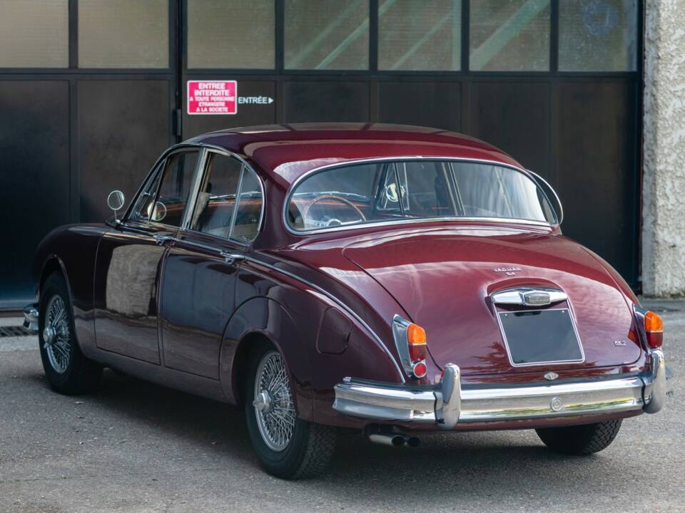 Image 28/49 of Jaguar Mk II 3.4 (1967)