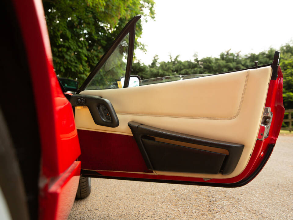 Immagine 16/49 di Ferrari 328 GTS (1988)