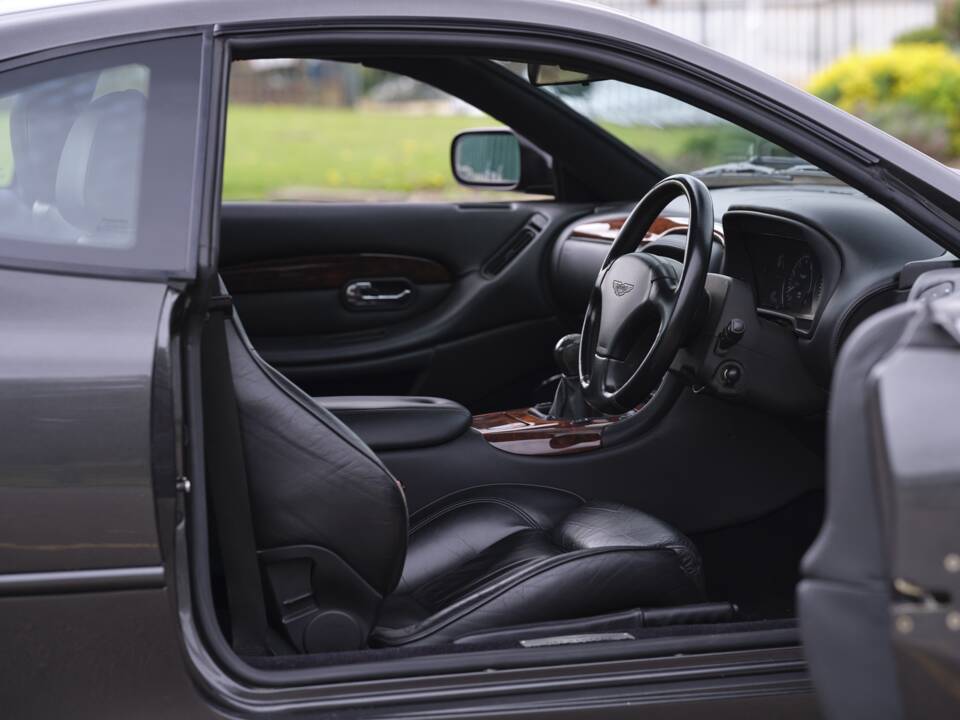 Bild 15/42 von Aston Martin DB 7 Vantage (2001)