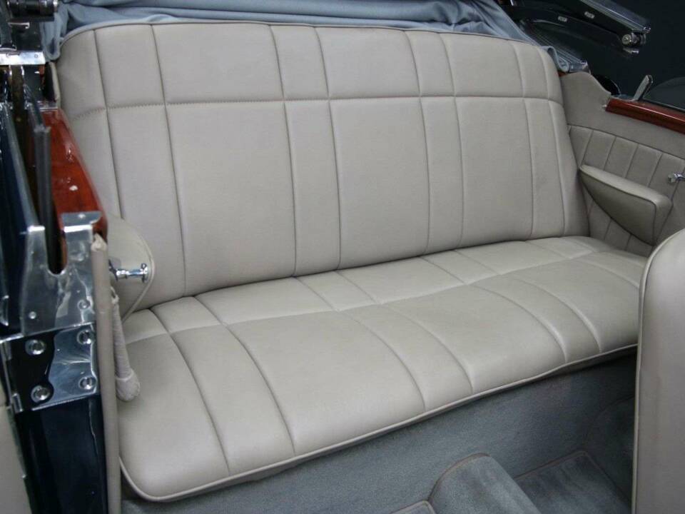 Image 27/50 of Mercedes-Benz 320 Cabriolet B (1939)