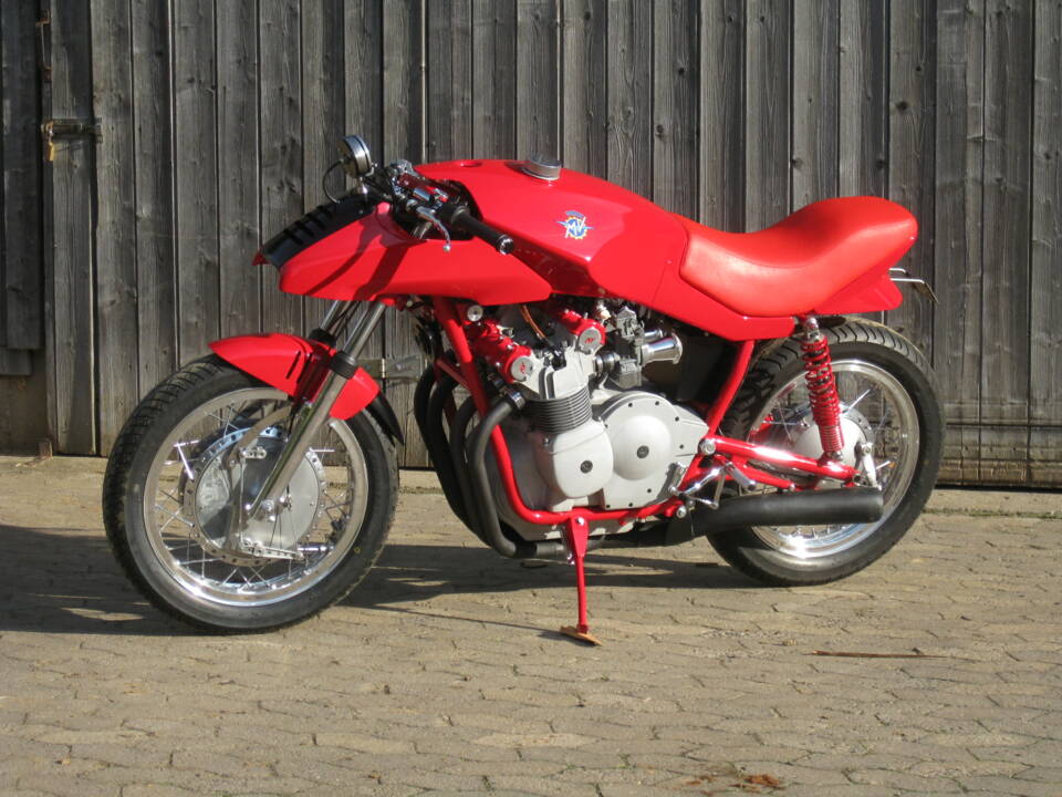 Image 4/10 of MV Agusta DUMMY (1977)