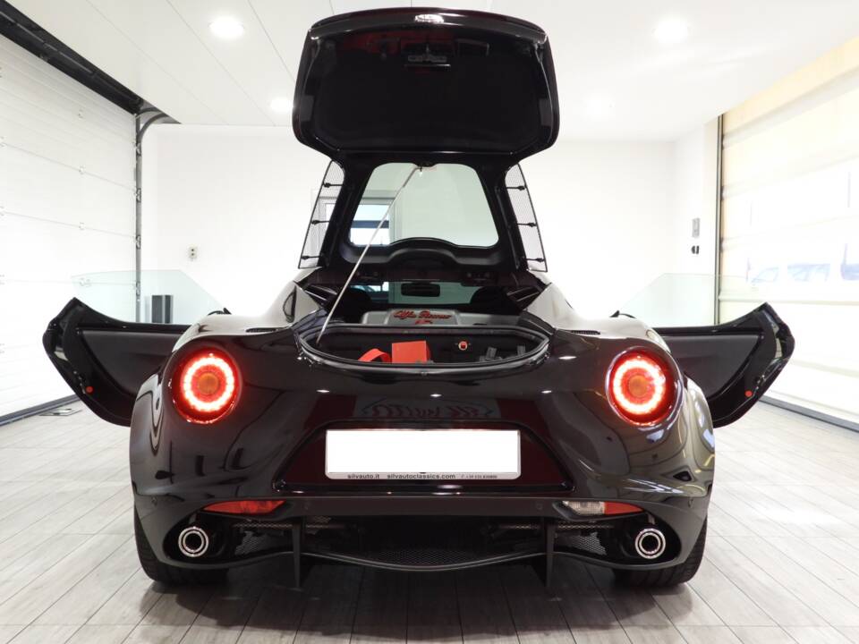 Immagine 13/15 di Alfa Romeo 4C (2017)