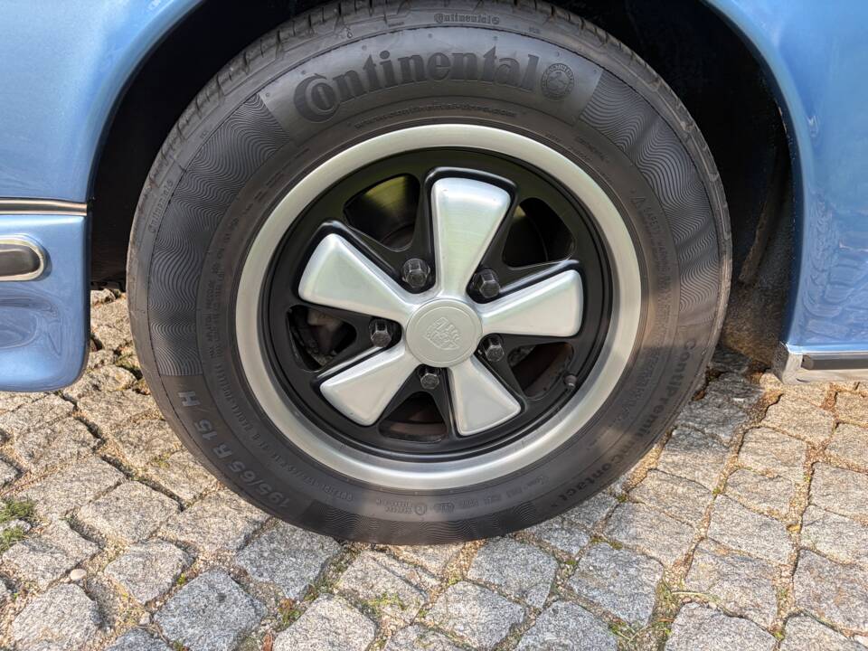 Bild 15/32 von Porsche 911 2.2 S (1971)