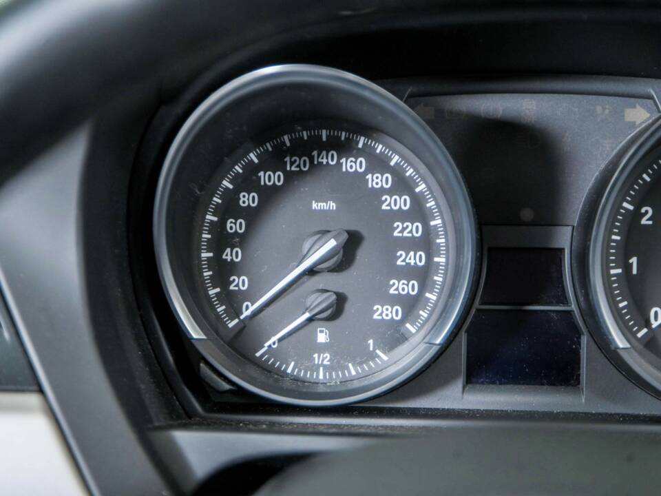 Image 16/50 of BMW Z4 sDrive23i (2010)