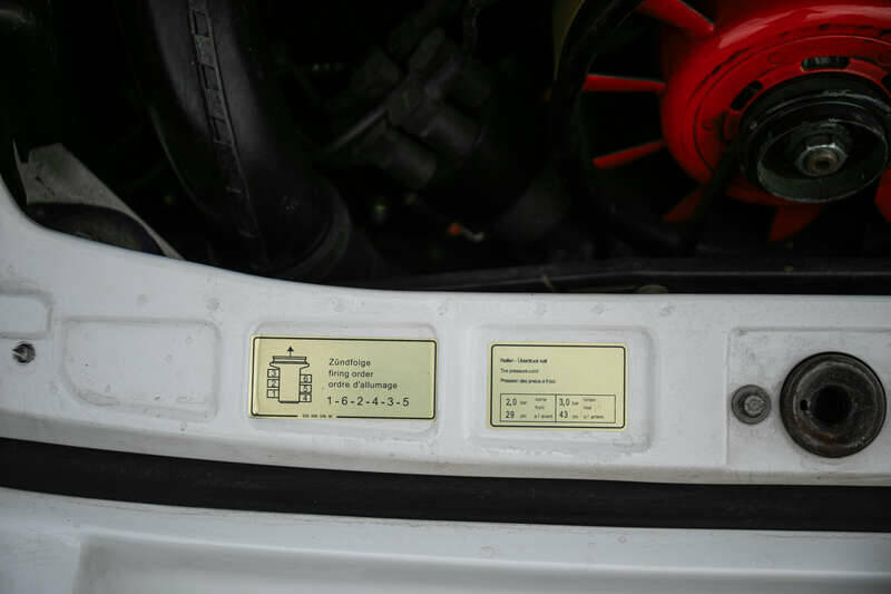 Bild 21/50 von Porsche 911 Carrera 3.2 (1984)