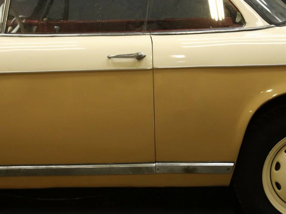 Immagine 15/50 di BMW 503 (1957)