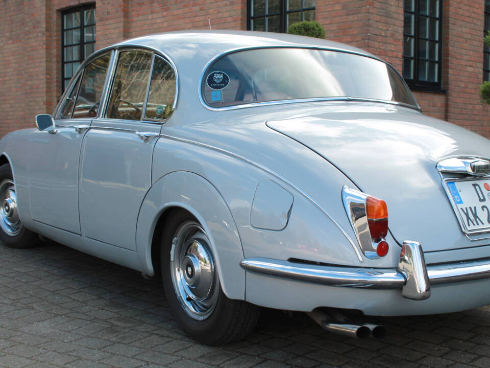 Bild 41/42 von Jaguar 240 (1968)
