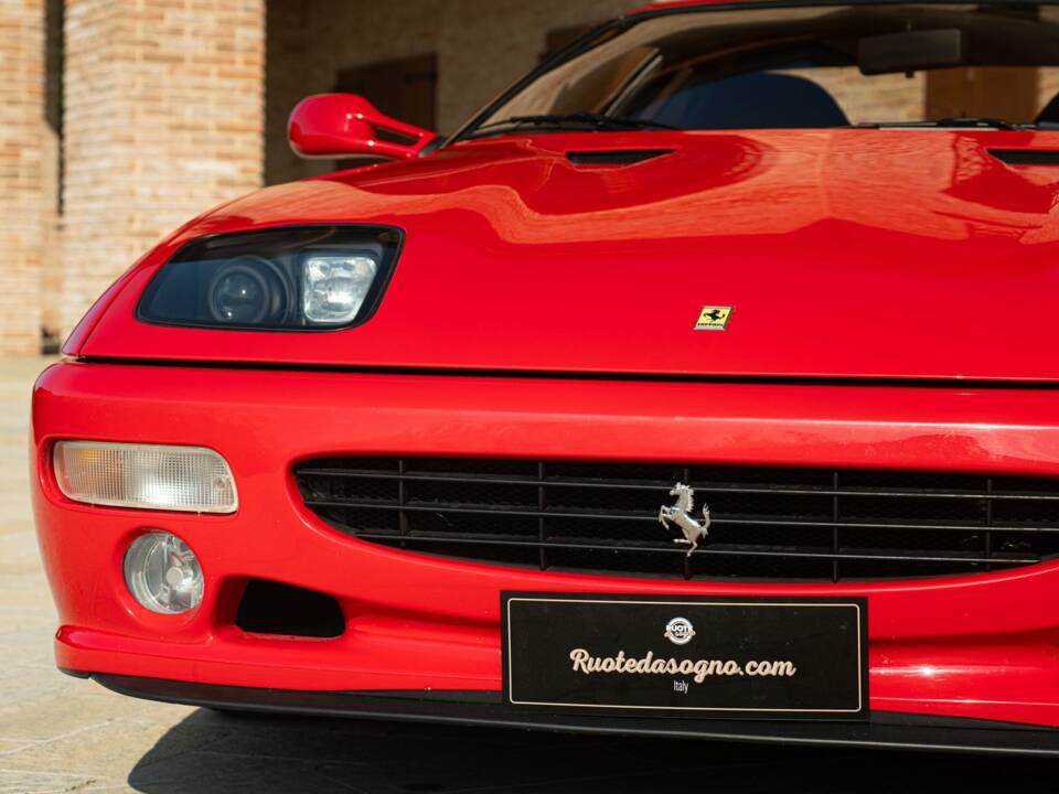 Imagen 30/50 de Ferrari 512 M (1996)