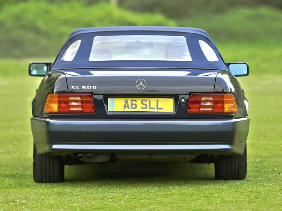 Image 33/50 of Mercedes-Benz SL 500 (1995)