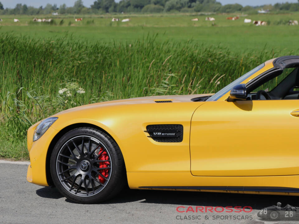 Immagine 35/50 di Mercedes-AMG GT-C Roadster (2018)