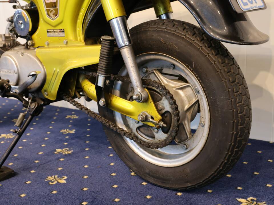 Image 24/25 of Honda ST 50 Dax (1900)