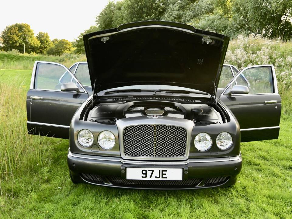 Image 19/50 de Bentley Arnage R (2005)