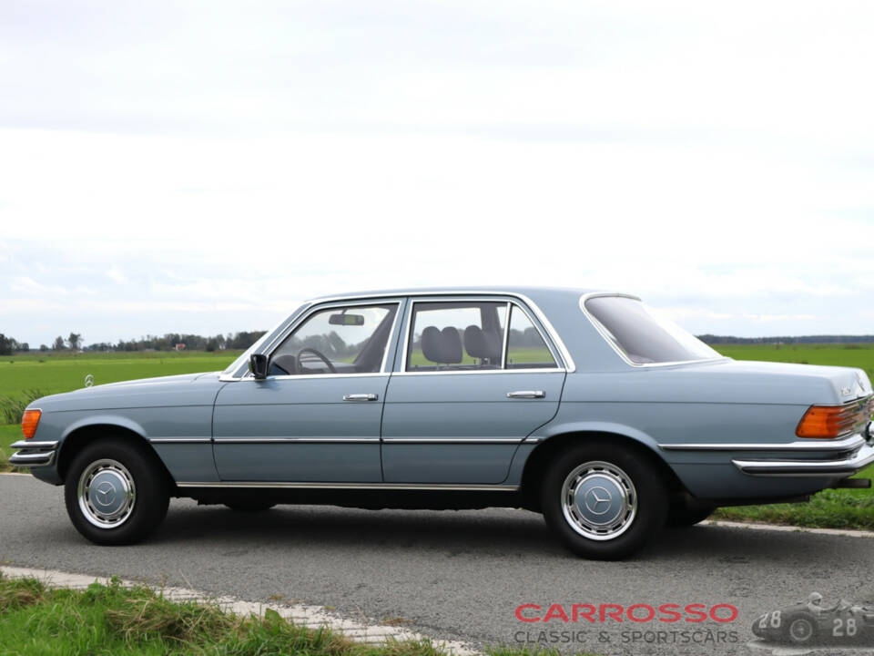 Image 4/42 of Mercedes-Benz 280 S (1978)