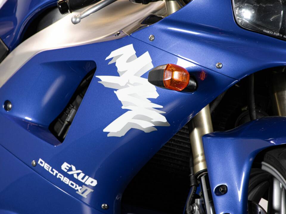 Immagine 36/50 di Yamaha YZF 1000 R1 (1998)