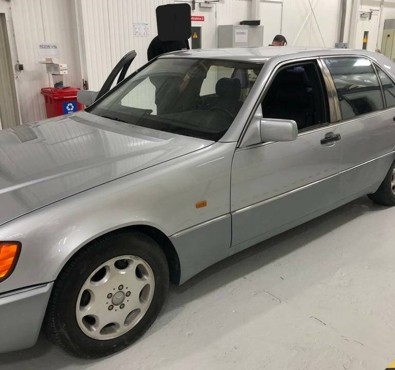 Image 33/59 of Mercedes-Benz 600 SEL (1992)