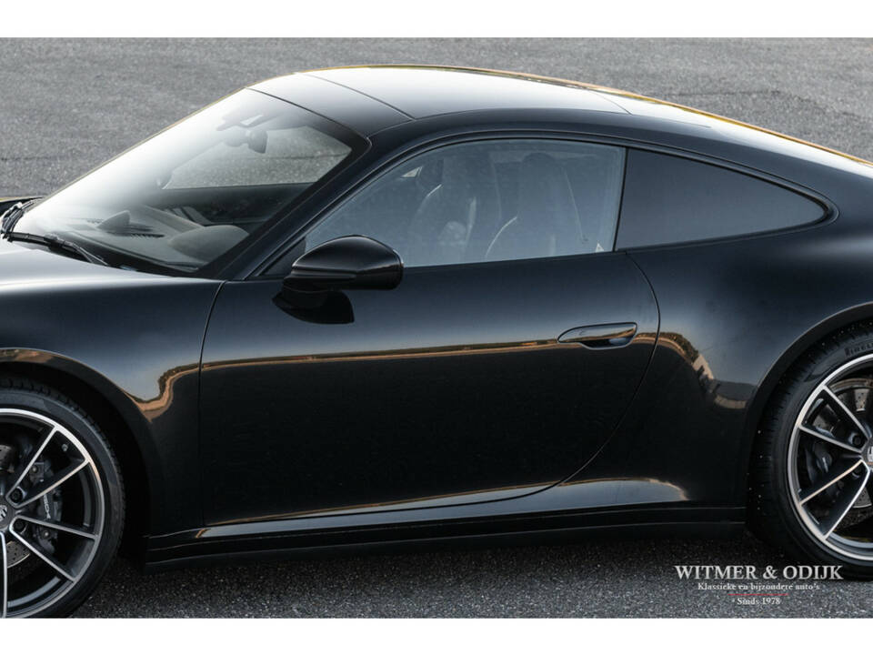 Immagine 27/34 di Porsche 911 Carrera (2020)