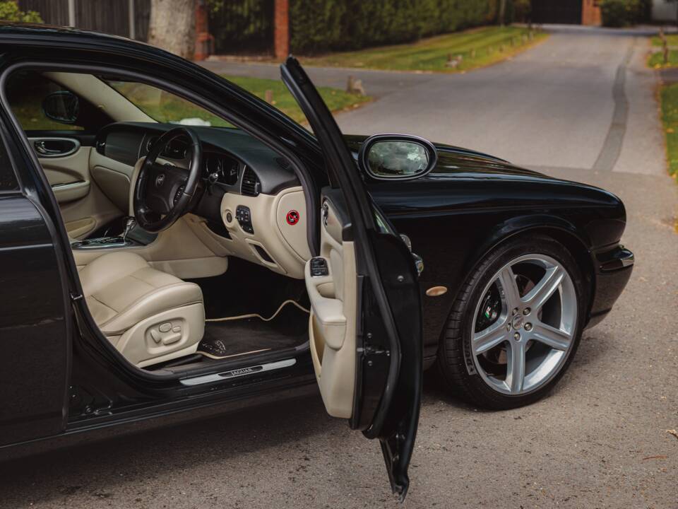 Bild 47/47 von Jaguar XJR (2006)
