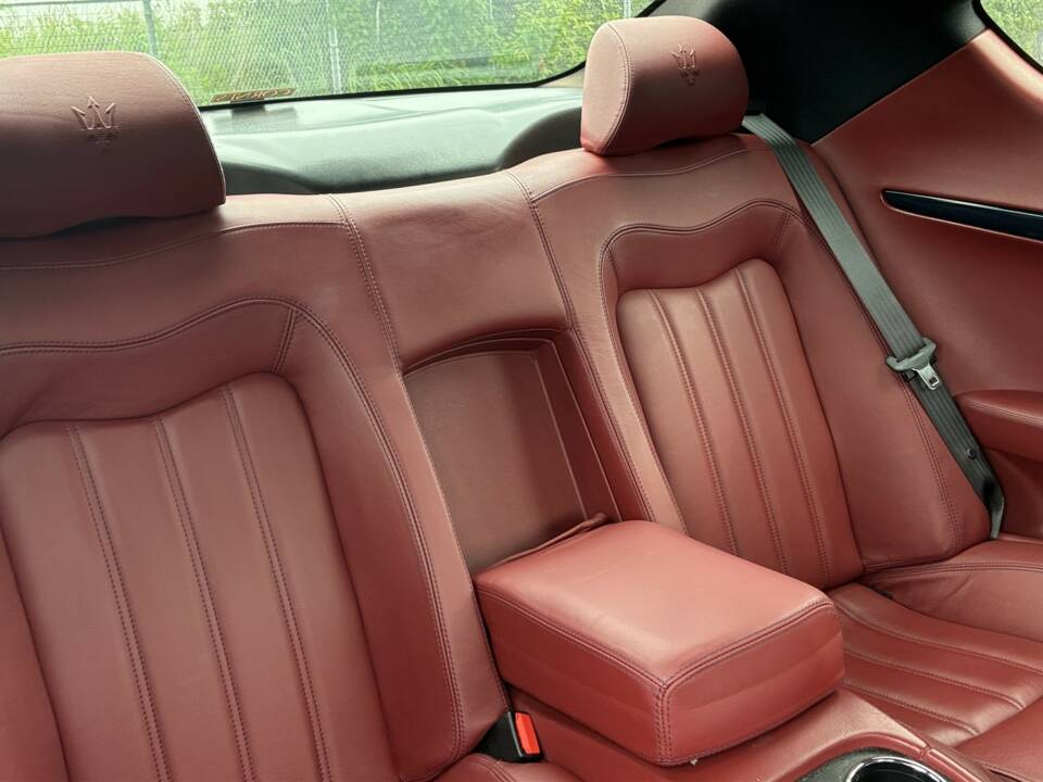 Immagine 27/39 di Maserati GranTurismo 4.2 (2008)