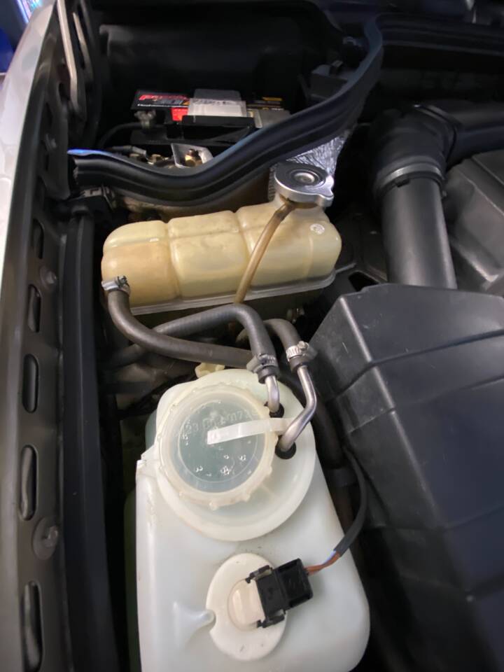 Bild 31/33 von Mercedes-Benz E 200 T (1994)
