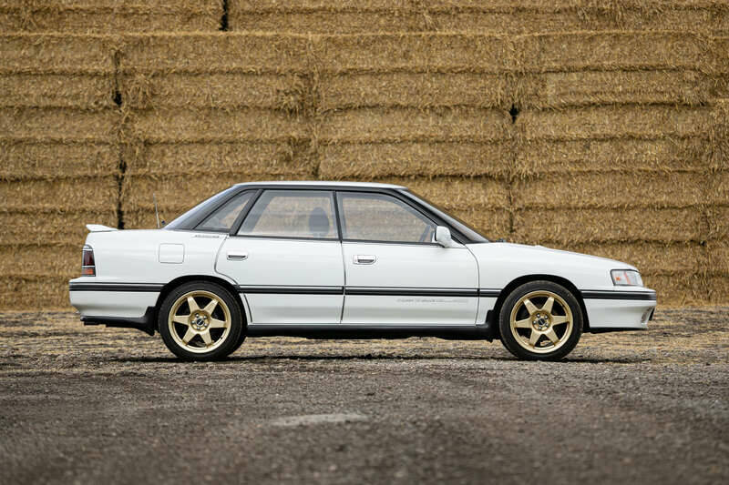 Image 5/29 of Subaru Legacy Sedan (1989)