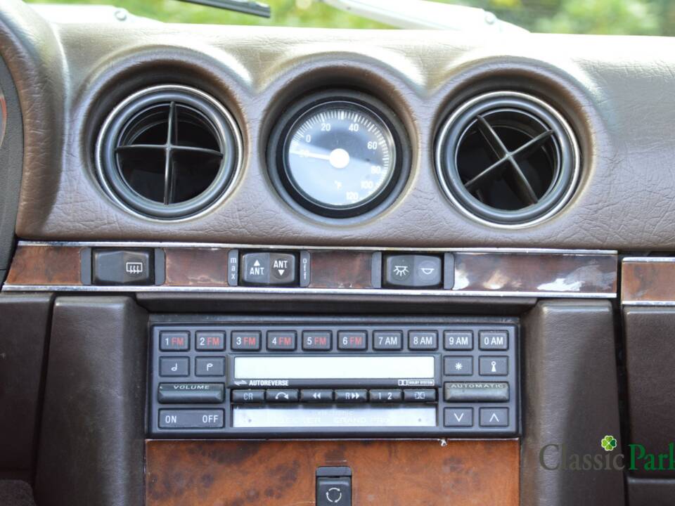 Image 35/47 de Mercedes-Benz 560 SL (1986)