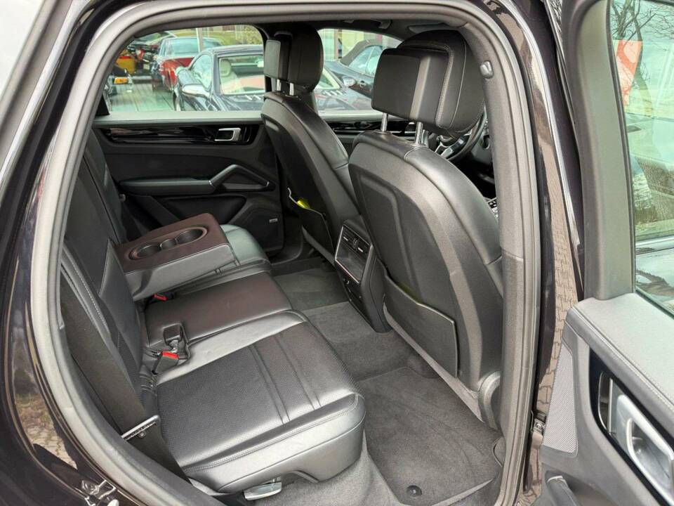 Bild 17/26 von Porsche Cayenne (2019)