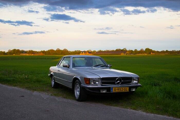 Imagen 4/6 de Mercedes-Benz 500 SLC (1981)