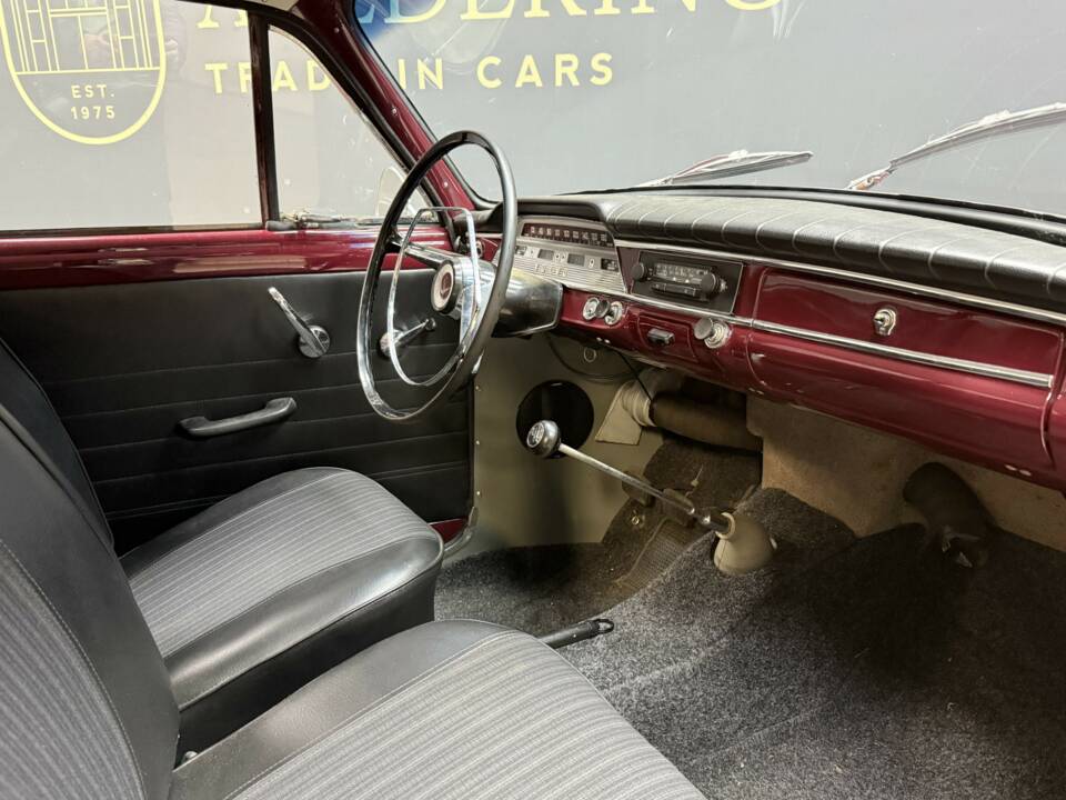 Image 39/50 of Volvo P 210 Duett (1962)