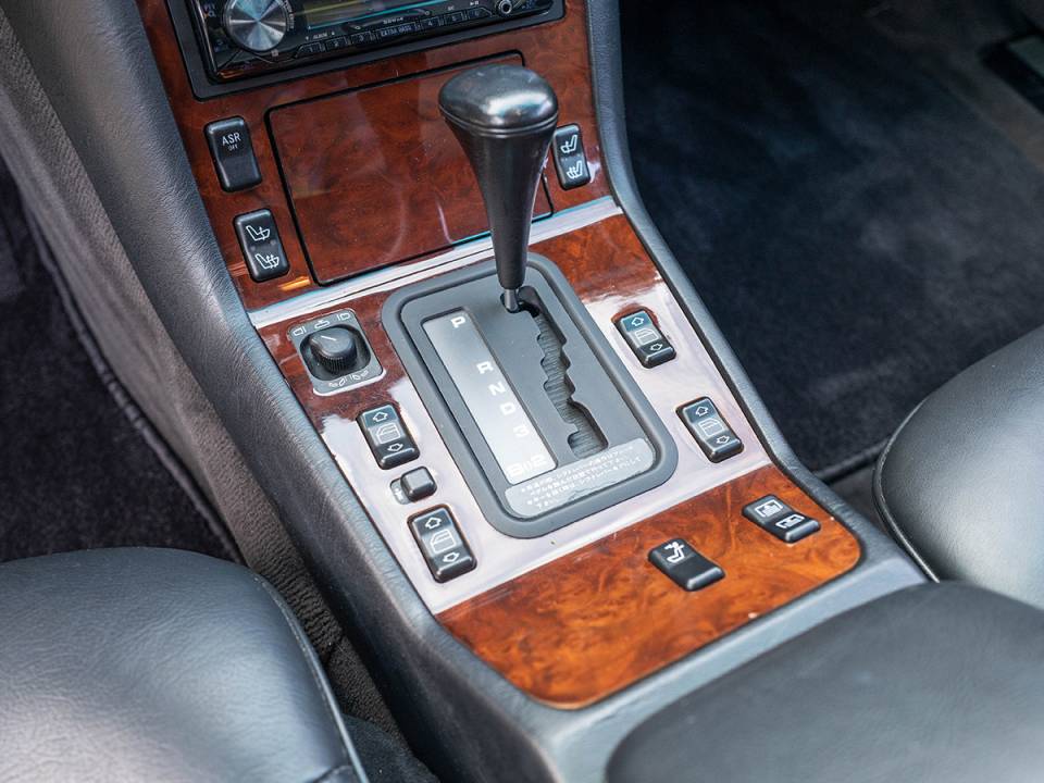 Bild 28/45 von Mercedes-Benz S 500 (1995)