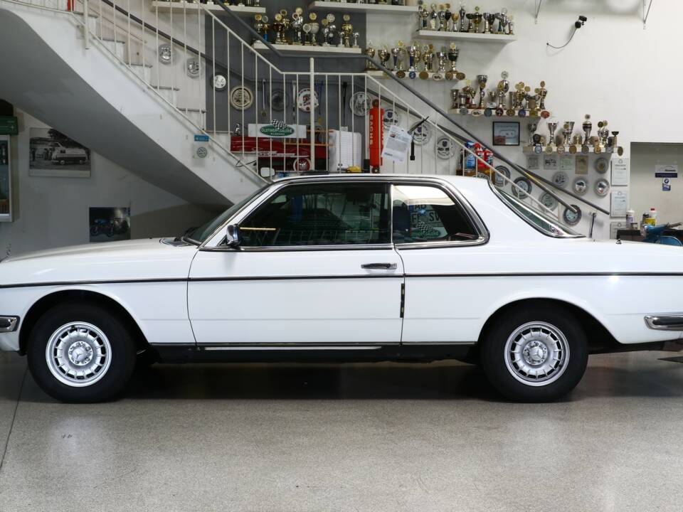 Image 6/25 of Mercedes-Benz 280 CE (1977)