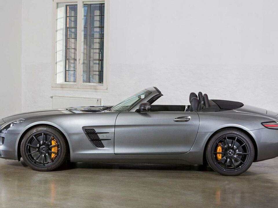 Image 4/31 of Mercedes-Benz SLS AMG GT Roadster (2014)