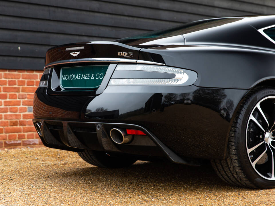 Immagine 78/98 di Aston Martin DBS (2010)