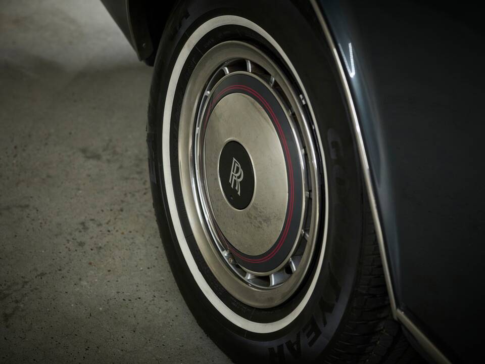 Imagen 36/100 de Rolls-Royce Corniche IV (1995)