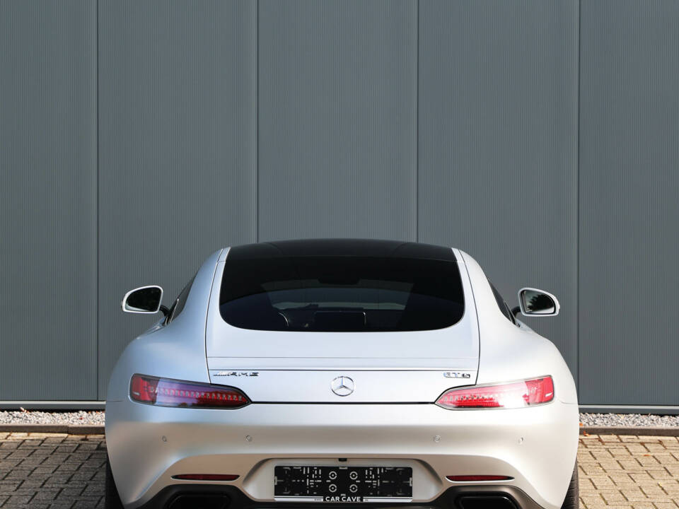 Image 36/56 of Mercedes-AMG GT-S (2017)