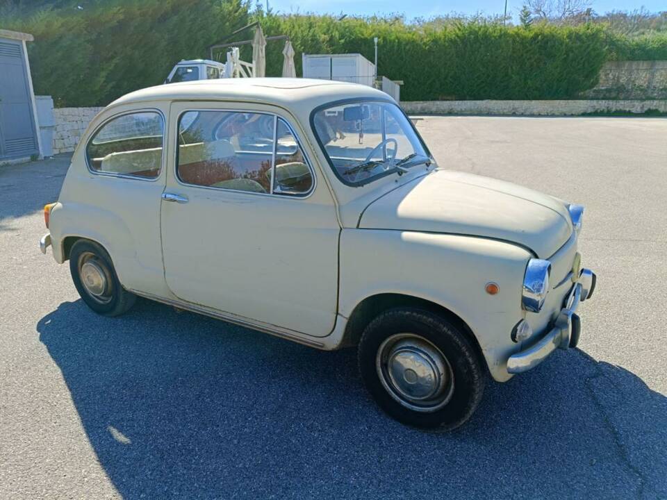 Immagine 29/44 di FIAT 600 D (1967)
