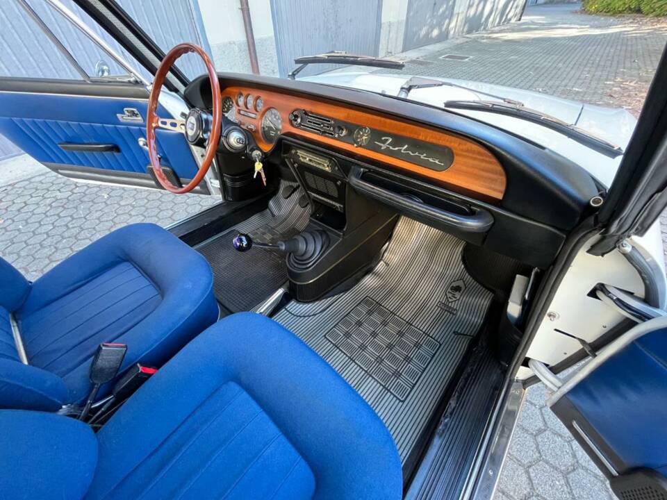 Image 6/44 of Lancia Fulvia 1.3 S (1970)