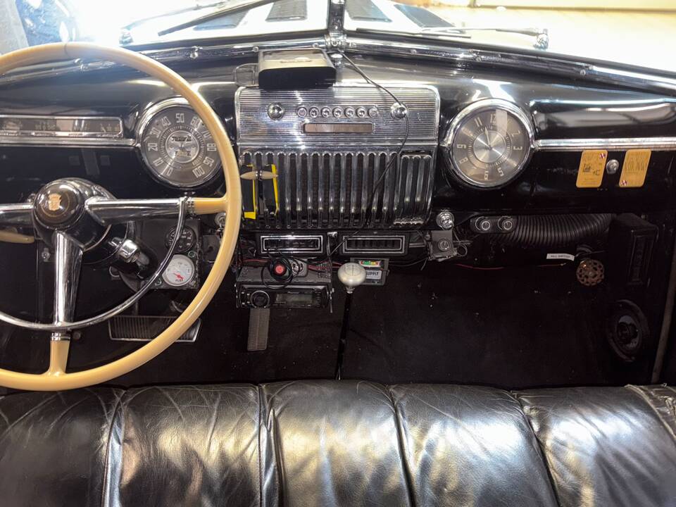 Image 19/24 of Cadillac Fleetwood 60 Special (1947)