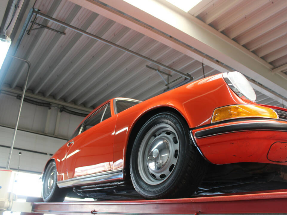 Bild 10/50 von Porsche 911 2.2 T (1971)