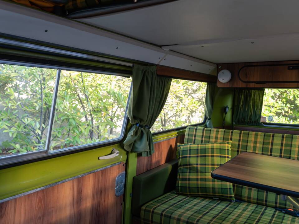 Bild 37/39 von Volkswagen T2b Westfalia (1978)