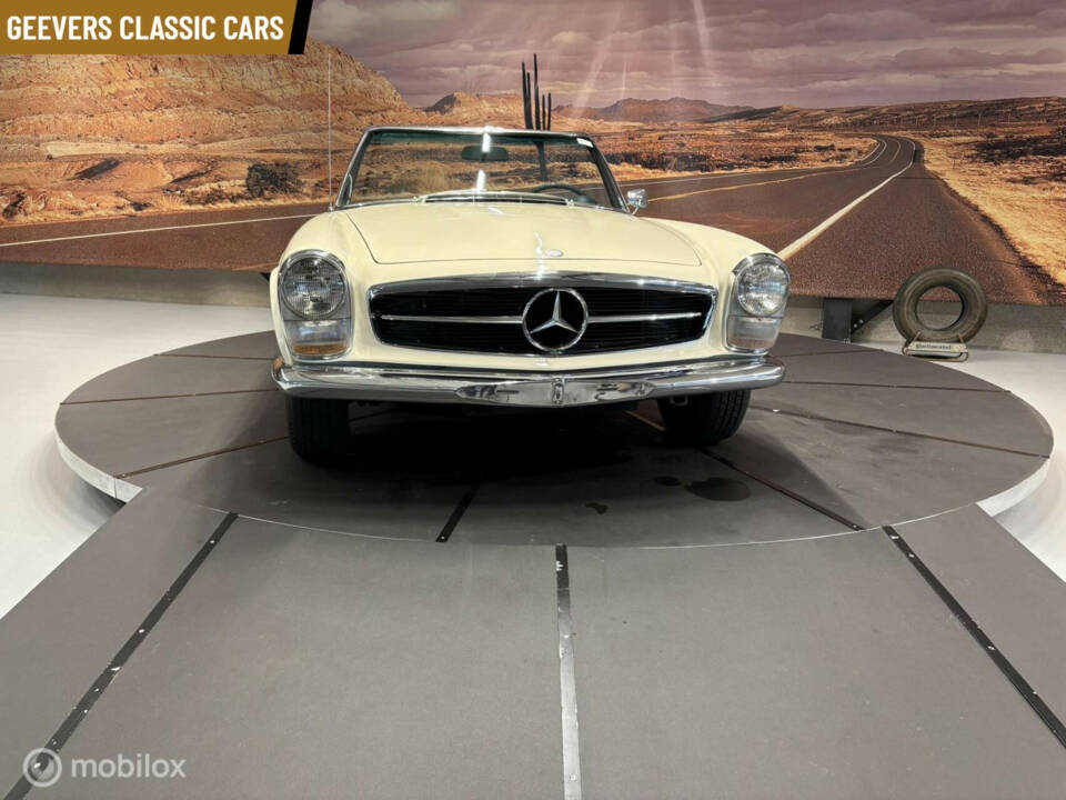 Immagine 38/50 di Mercedes-Benz 230 SL (1965)