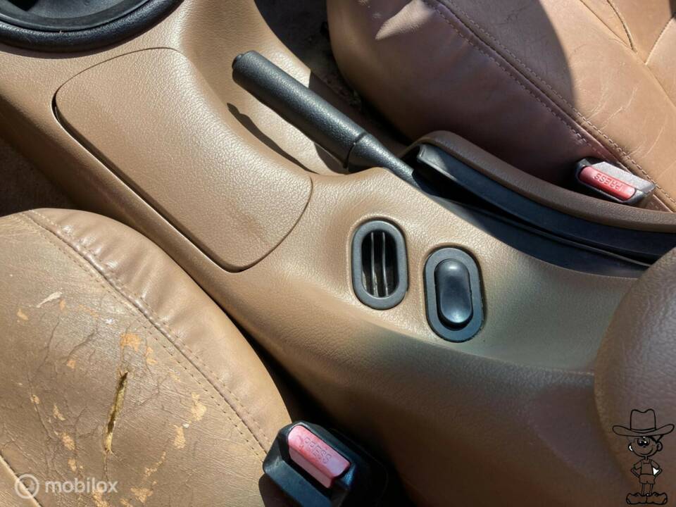 Image 16/46 of Ford Mustang (1995)