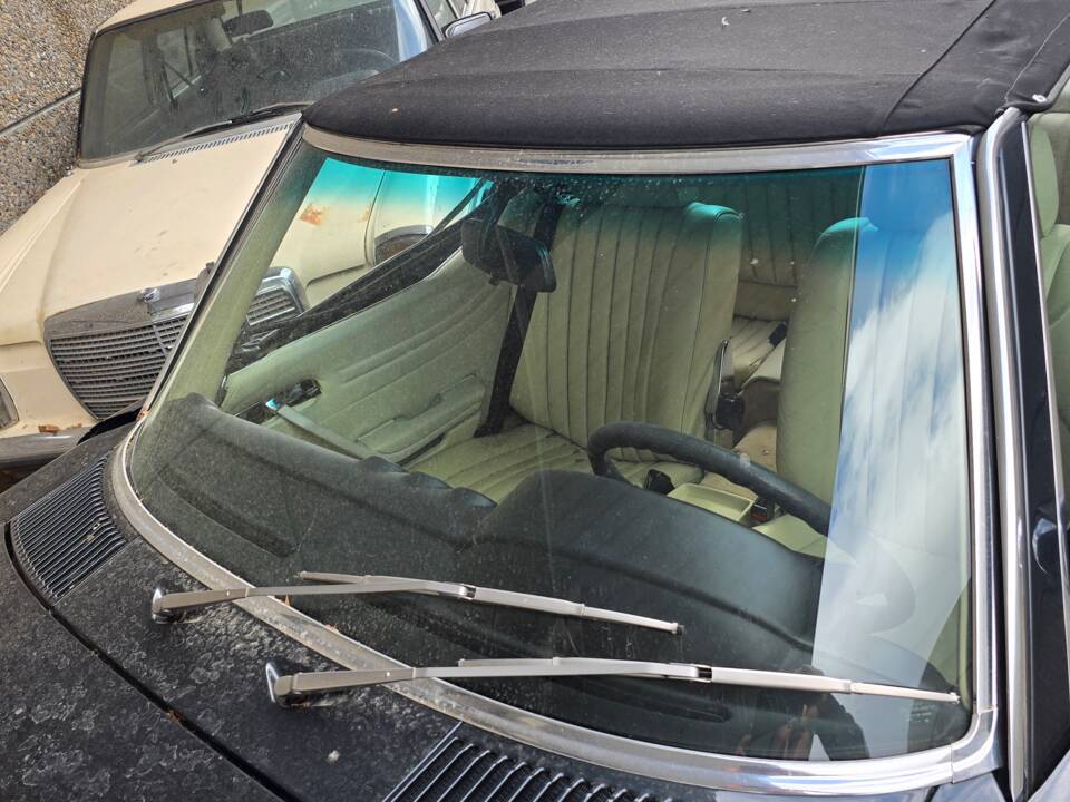 Immagine 26/34 di Mercedes-Benz 500 SL (1980)